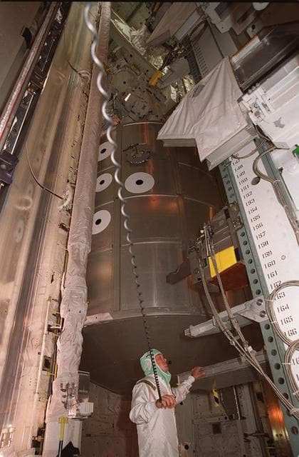 NASA image: KSC-01pp0781