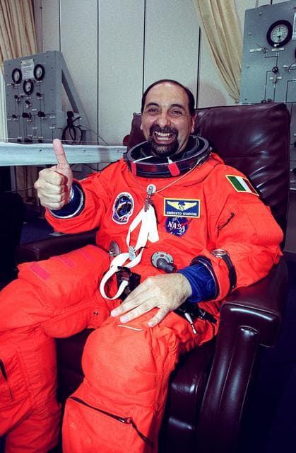 NASA image: KSC-01pp0811