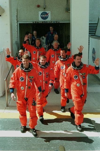 NASA image: KSC-01pp0818