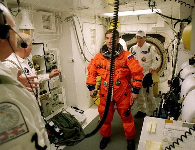 NASA image: KSC-01pp0835