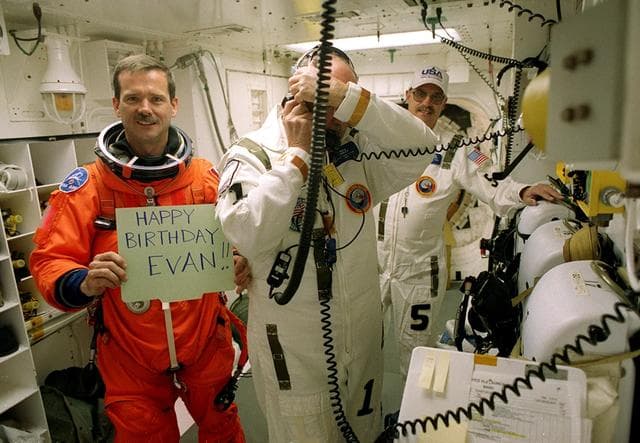 NASA image: KSC-01pp0838