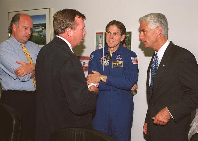 NASA image: KSC-01pp0853