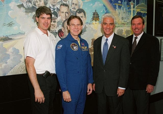NASA image: KSC-01pp0859
