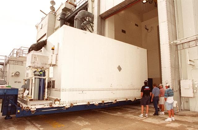 NASA image: KSC-01pp0884