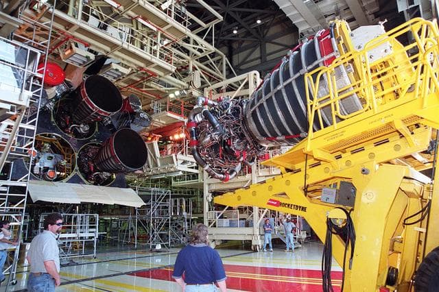 NASA image: KSC-01pp0903