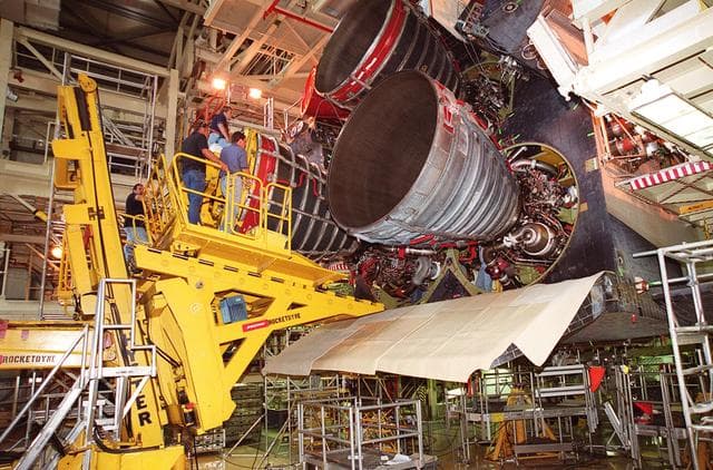 NASA image: KSC-01pp0907