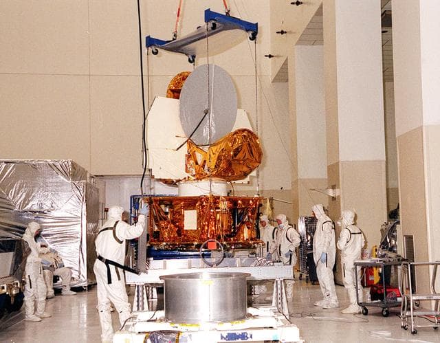 NASA image: KSC-01pp0940