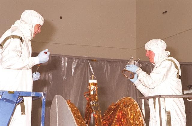NASA image: KSC-01pp0942