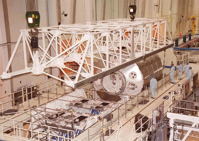 NASA image: KSC-01pp0947