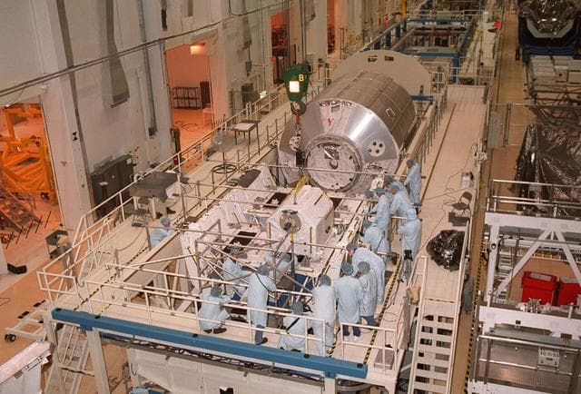 NASA image: KSC-01pp0953