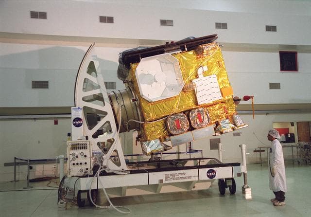 NASA image: KSC-01pp1020