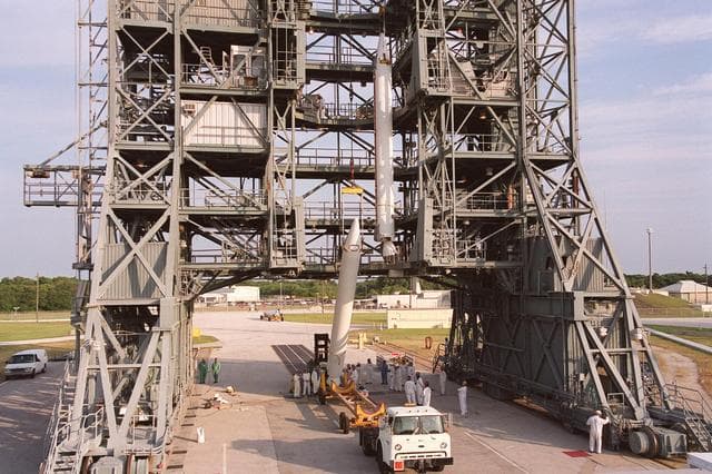 NASA image: KSC-01pp1030
