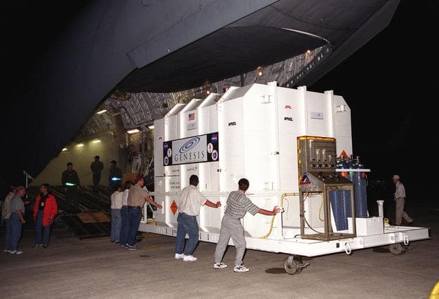 NASA image: KSC-01pp1049