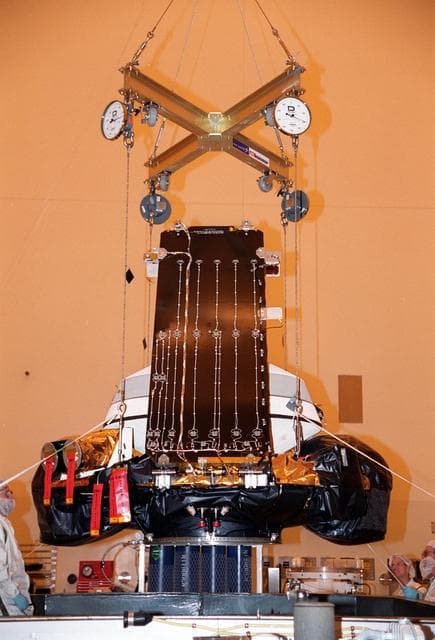 NASA image: KSC-01pp1069