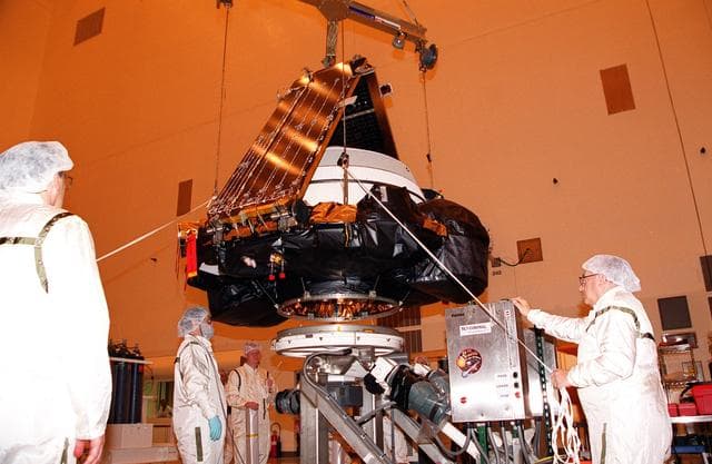 NASA image: KSC-01pp1070