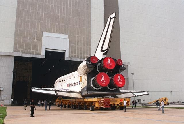 NASA image: KSC-01pp1098