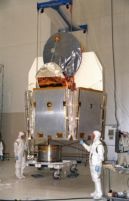 NASA image: KSC-01pp1123