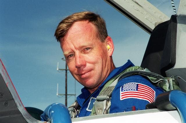 NASA image: KSC-01pp1202