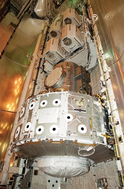 NASA image: KSC-01pp1227