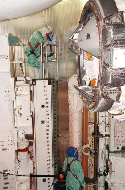 NASA image: KSC-01pp1230