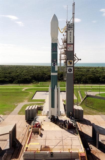 NASA image: KSC-01pp1235