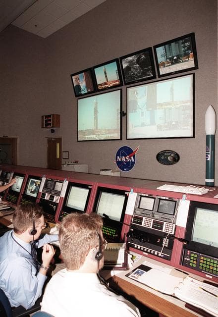 NASA image: KSC-01pp1239