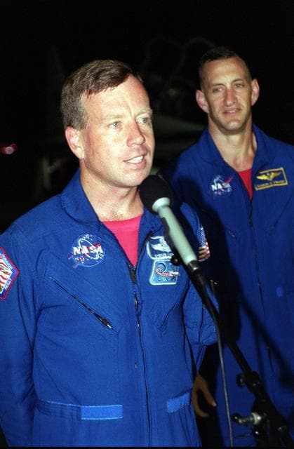 NASA image: KSC-01pp1259