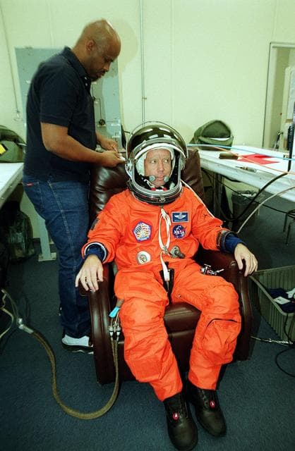 NASA image: KSC-01pp1281