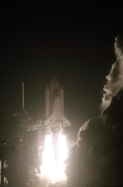 NASA image: KSC-01pp1286