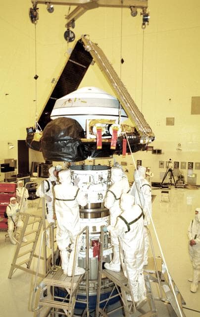 NASA image: KSC-01pp1298
