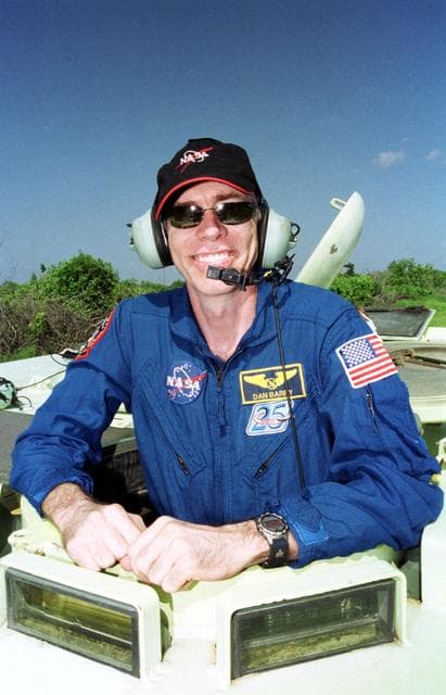 NASA image: KSC-01pp1308
