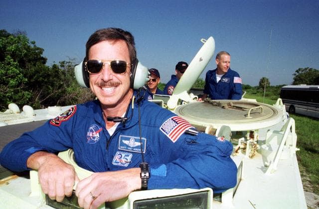 NASA image: KSC-01pp1310