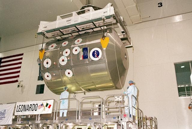 NASA image: KSC-01pp1322