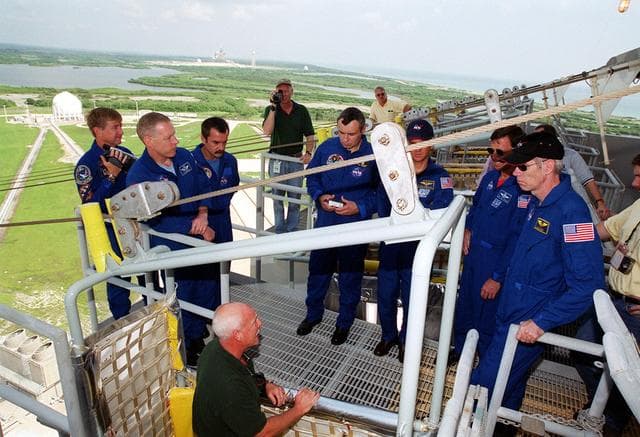 NASA image: KSC-01pp1334