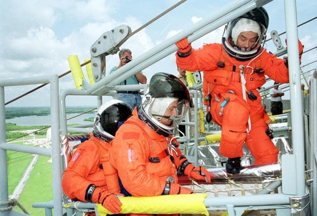 NASA image: KSC-01pp1349
