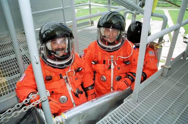 NASA image: KSC-01pp1350