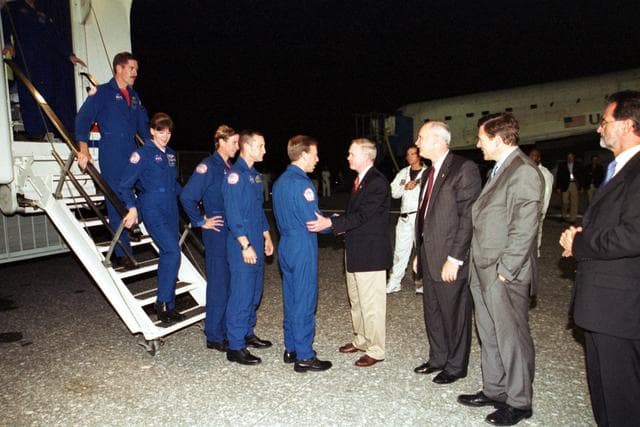NASA image: KSC-01pp1378