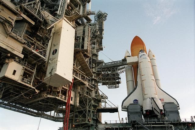 NASA image: KSC-01pp1390