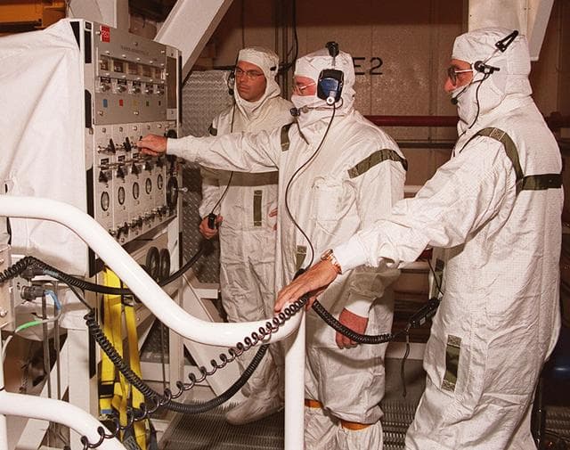 NASA image: KSC-01pp1393