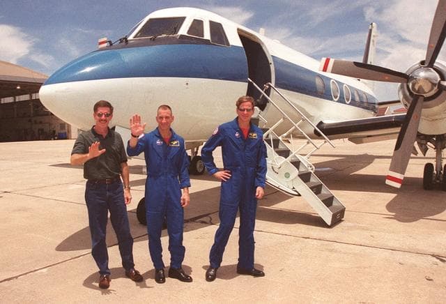 NASA image: KSC-01pp1397