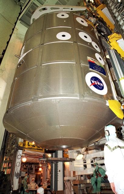 NASA image: KSC-01pp1403