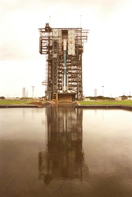 NASA image: KSC-01pp1410