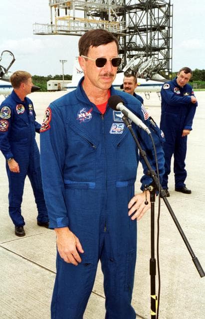 NASA image: KSC-01pp1417