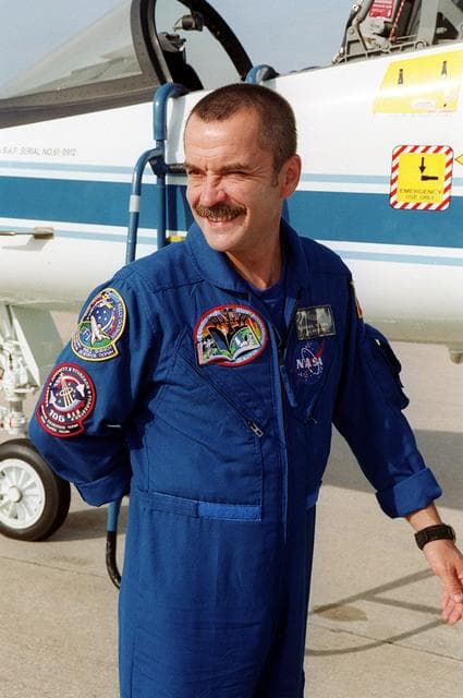 NASA image: KSC-01pp1421