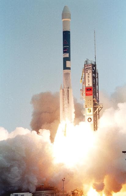 NASA image: KSC-01pp1435