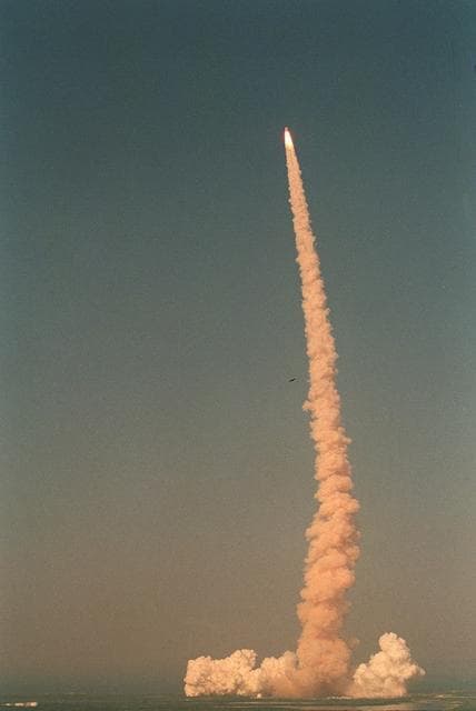 NASA image: KSC-01pp1463
