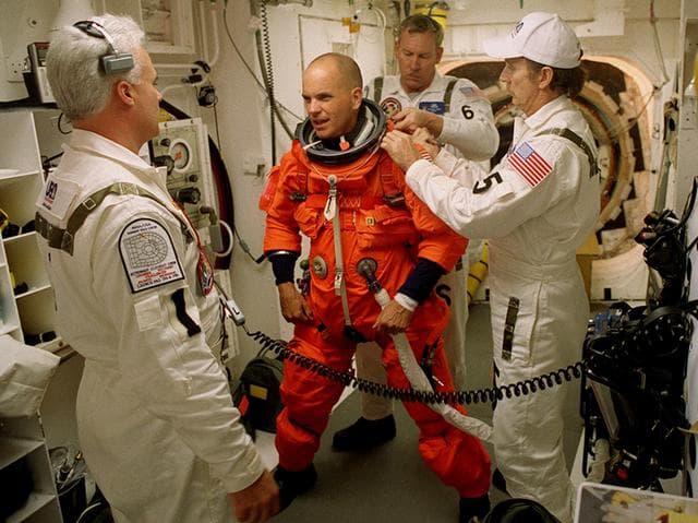 NASA image: KSC-01pp1479