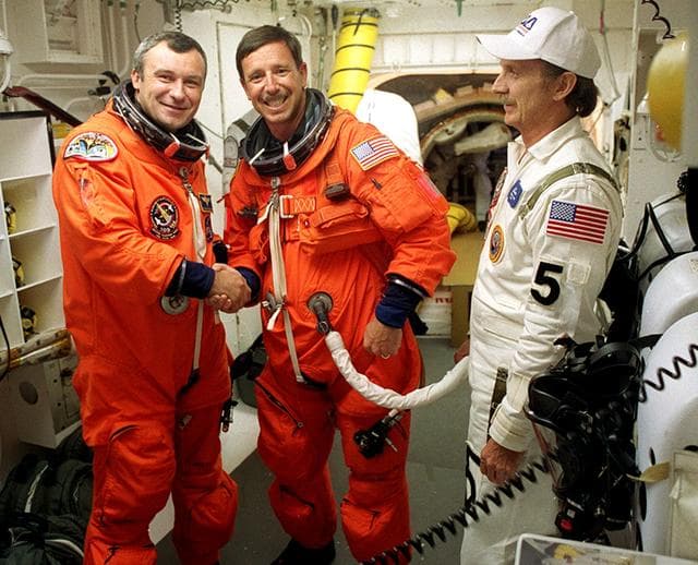 NASA image: KSC-01pp1481