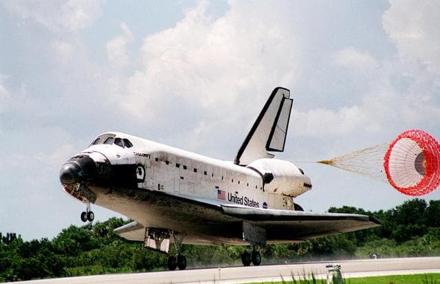 NASA image: KSC-01pp1487