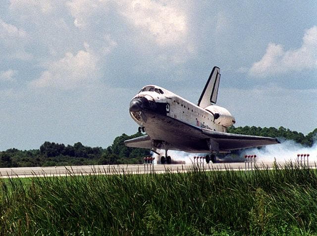 NASA image: KSC-01pp1490